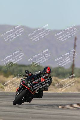 media/Oct-13-2025-Moto Forza (Mon) [[a66d839500]]/4-C Group/Session 3 (Turn 16)/